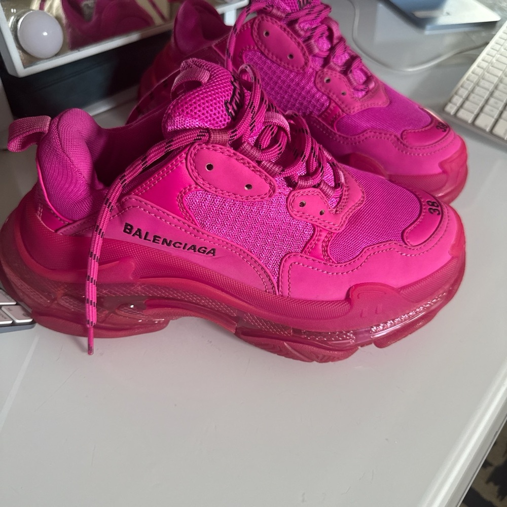 Triple S Balenciaga Pink Sneakers - Picture 2 of 3